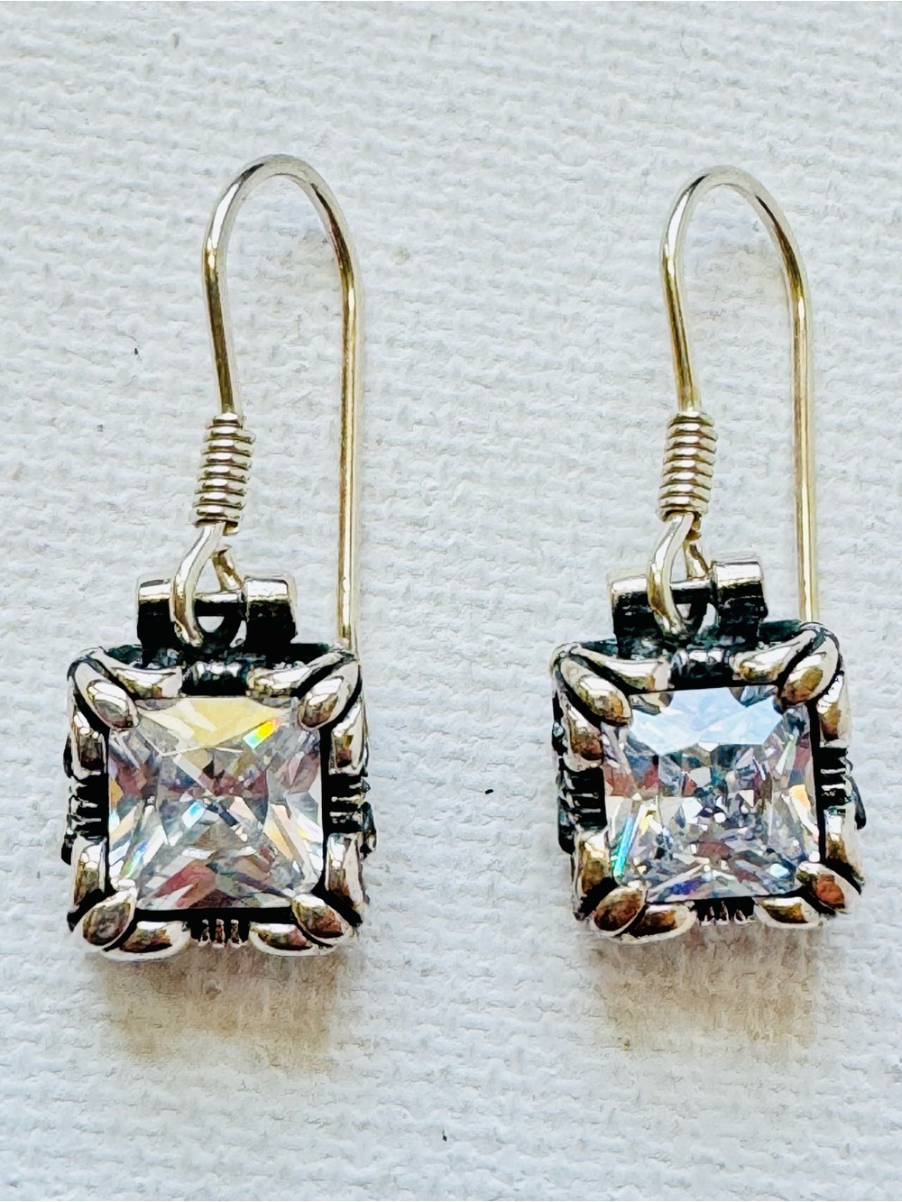 NWOT With Box! Silpada Uptown Sparkling CZ Earrings Sterling Silver Women's